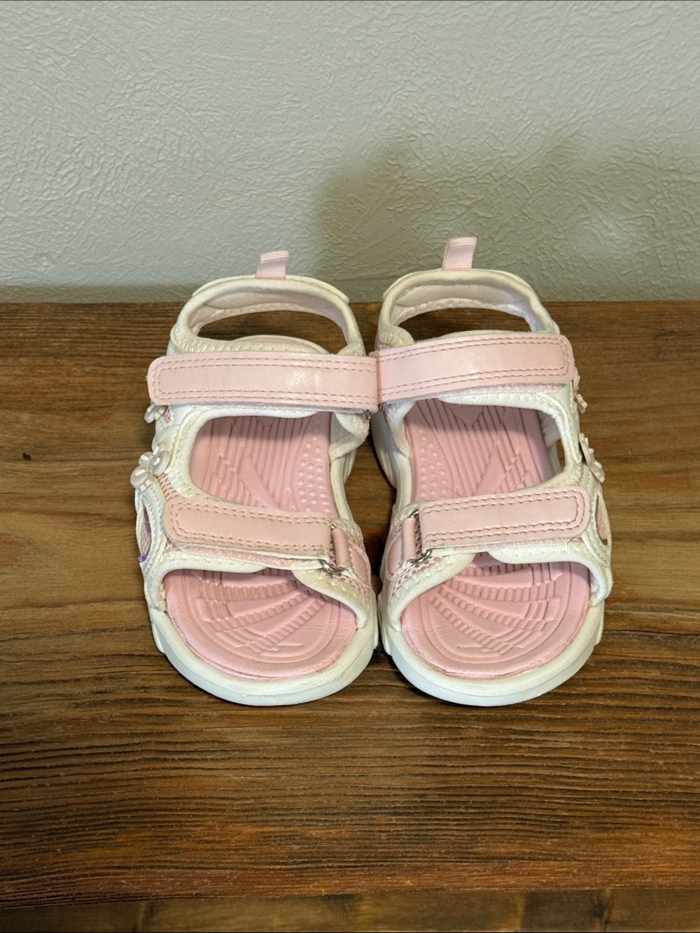 Girls' Pink Adjustable Velcro Light-Up Sandals